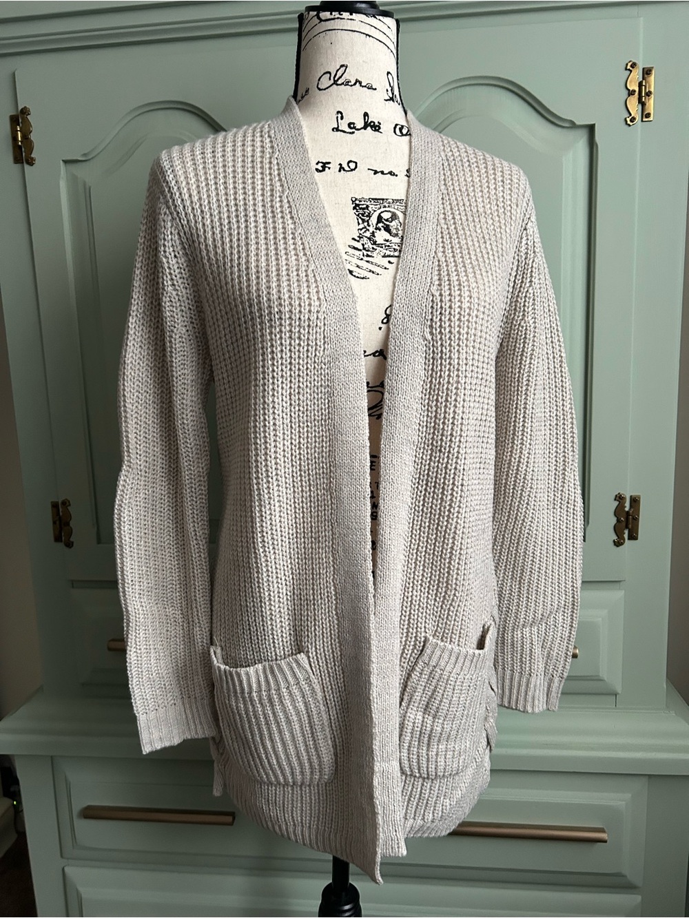 Versatile Beige Open-Front Women's Cardigan with Pockets